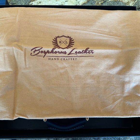 Brand New- Blue- Bosphorus Leather Luxury Watch Case w/ Storage Compartments - Picture 4 of 12